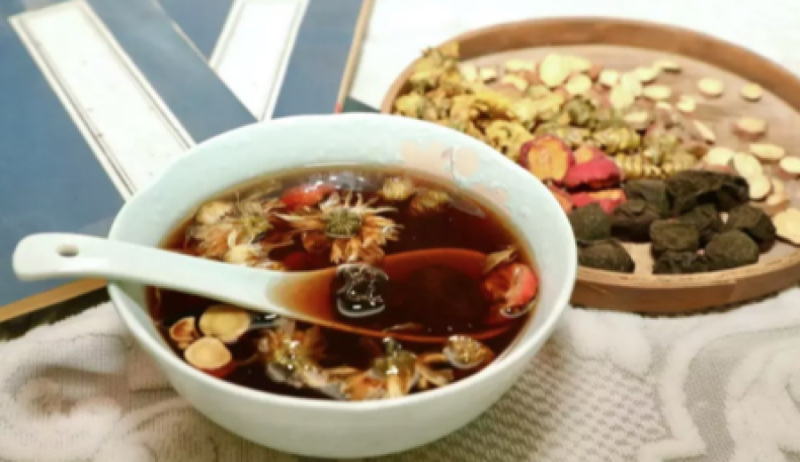 Analysis of Pitfalls in Chinese Herbal Tea Franchising: Practical Insights and Market Observations from Boom to Loss