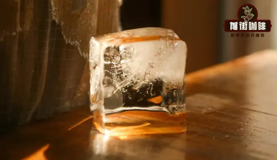 Secrets to Brewing Iced Pour Over Coffee: Ice First or Ice Later? Complete Coffee-to-Water Ratio & Flavor Analysis