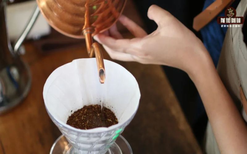 Complete Guide to Pour Over Coffee Pouring Techniques: How Water Flow and Circling Motion Affect Flavor