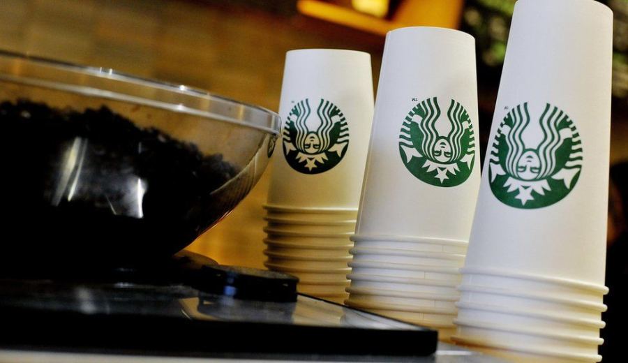 US coffee shops hit by disposable cup shortage: Costs surge 70%, how are businesses adapting?