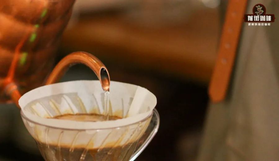 How does the water level in pour over coffee affect flavor? Practical techniques and optimal water level analysis