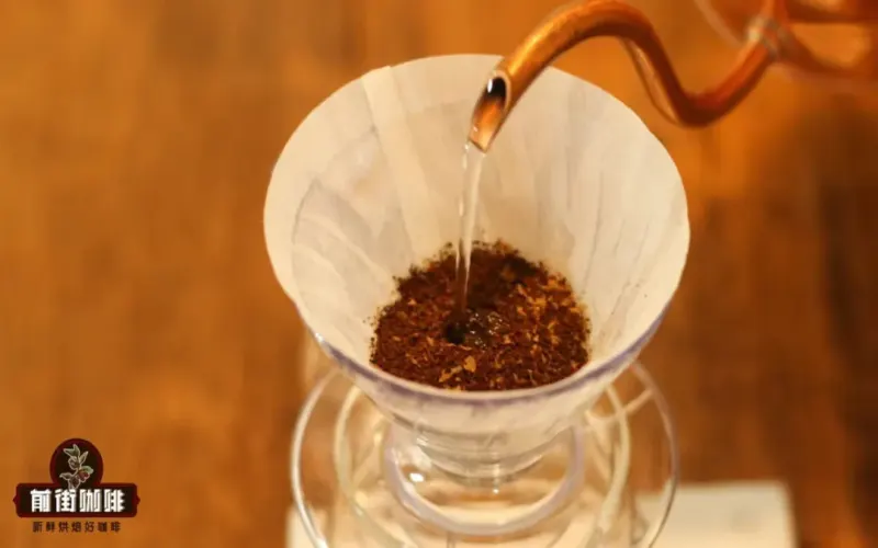 From Instant to Specialty: The Evolution of Three Waves of Coffee and the Analysis of Health Myths