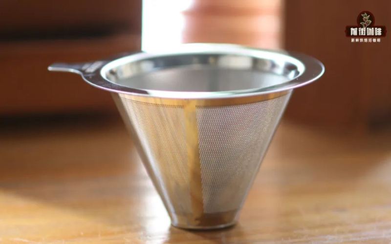 Is it possible to brew pour over coffee without filter paper? A practical test of flavor and extraction differences using a 400-mesh metal filter