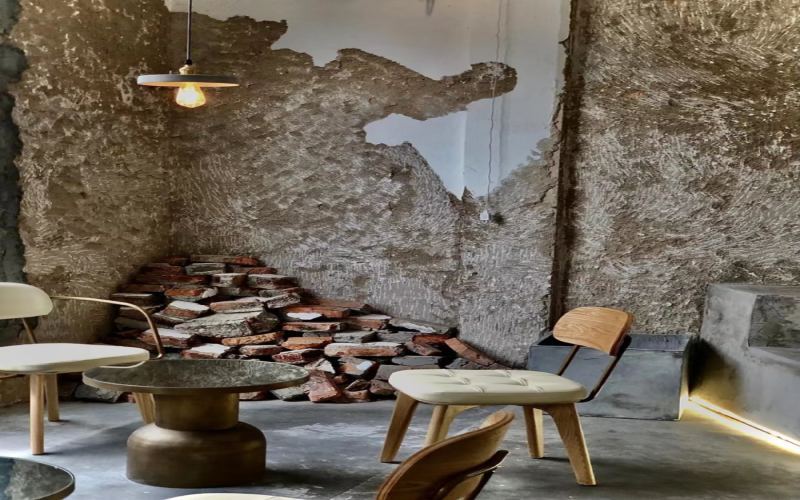 2023’s Viral Coffee Shop Trend: “Unfinished Construction Site” Decor – A Tug-of-War Between Safety Concerns and Design Ingenuity