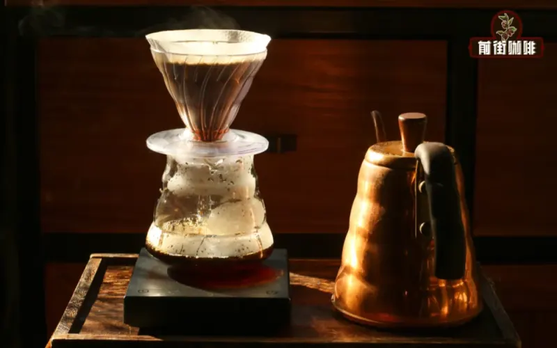 Is your pour over coffee too acidic? Crack the common mistakes in light roast extraction and key flavor adjustments
