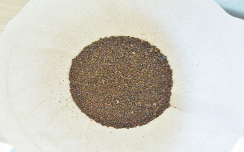 HARIO V60 Pour Over Dripper Structure Analysis: How the Single Hole and Spiral Ribs Affect Coffee Extraction