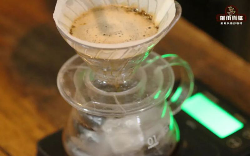A Complete Guide to Pour Over Coffee Extraction Time: The Bloom Timing Debate & Segmental Diagnosis Techniques