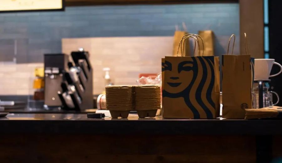 Exploring Ningbo Starbucks Village Store: How Rural Design Fits into Resort Commercial Strategy
