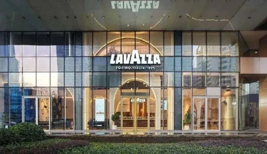 Lavazza Coffee Accelerates Expansion While Yum China Shrinks COFFii & JOY to Shift Focus to Premium Market