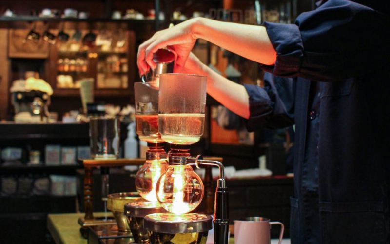 虹吸壺工作原理｜虹吸壺SIPHON的結構組成是什麼？如何用虹吸壺泡咖啡？煮虹吸咖啡有哪些講究？