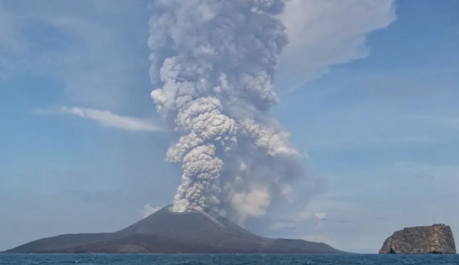 The Son of Krakatoa Volcano in Indonesia Erupts: A Comprehensive Analysis of Airport Closures and Flight Disruptions