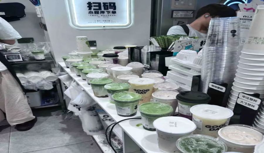 Guming’s “buy one get one free” promotion leads to overwhelming orders and logistical collapse—staff’s 15-hour fruit-peeling frontline experience and analysis of store capacity limits