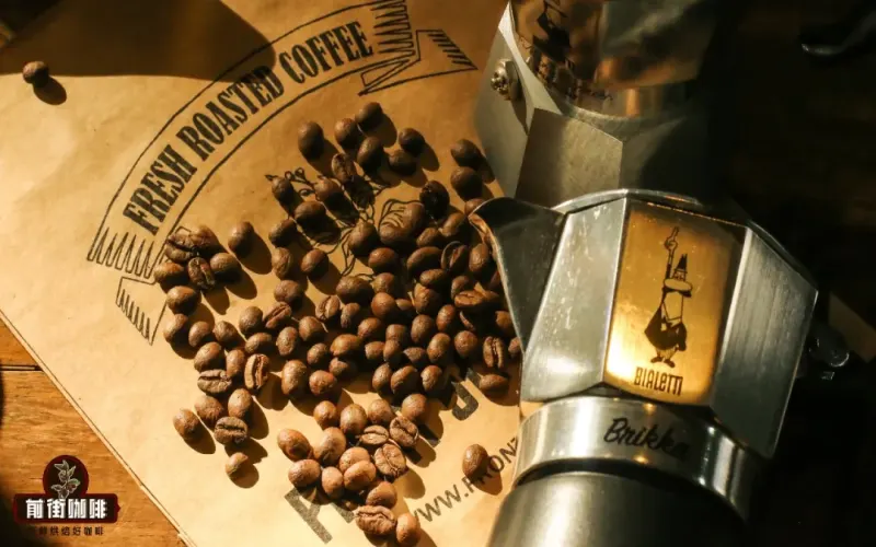 How to Choose Coffee Beans for a Moka Pot? A Complete Guide to Light, Medium, and Dark Roasts and Brewing Techniques