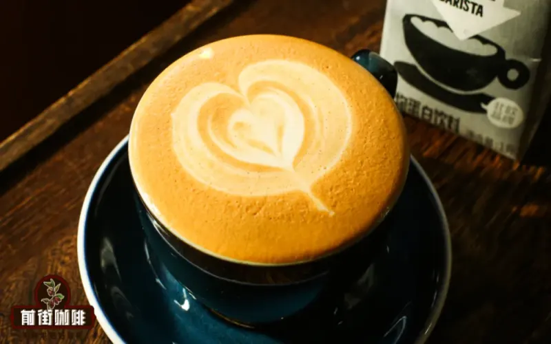 Oat Milk Latte vs. Milk Latte: Key Techniques and Flavor Differences in Plant-Based Coffee