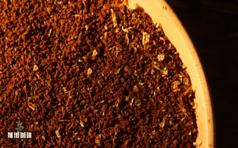 A Comprehensive Guide to the Differences Between Washed and Natural Coffee: Causes of Silver Skin Residue and Techniques for Handling White Fluff