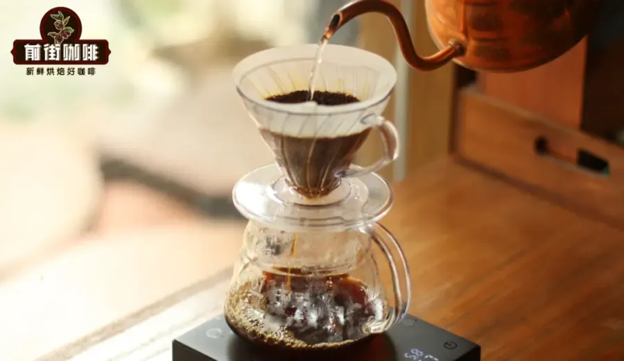 The Complete Guide to Pour Over Coffee Pouring Techniques: Avoid Common Mistakes and Improve Extraction Uniformity