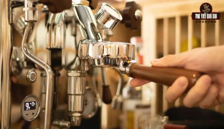 From History to Home Practice: A Complete Guide to the Evolution of Espresso Machines and Extraction Parameters