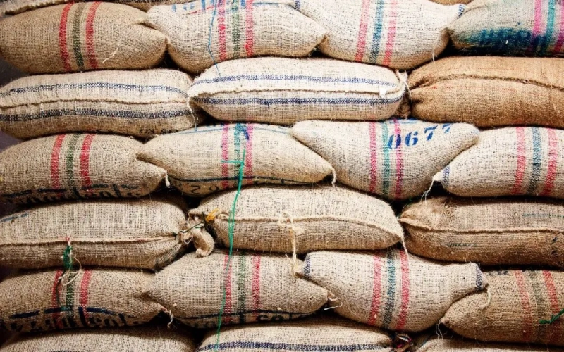 Vietnamese Dong Depreciation and Climate Crisis Hit Hard: Robusta Coffee Soars Past $4,000 Mark