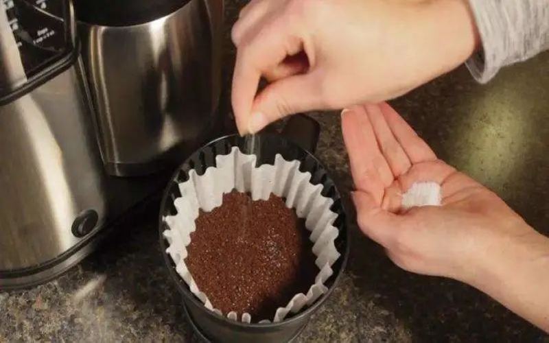 The Science of Adding Salt to Coffee: How Salt Enhances Pour Over Flavor and Reduces Bitterness