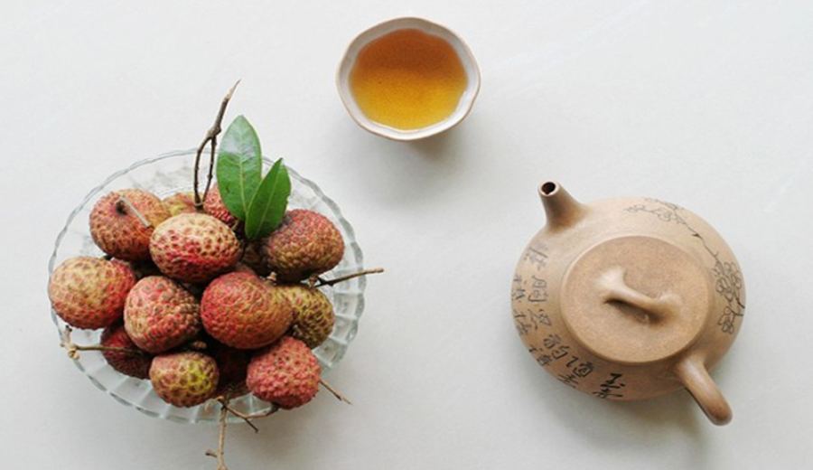 A Complete Guide to Lychee Black Tea: Defining Flavored Tea, Debunking Fragrance Myths, and Mastering the Authentic Brewing Method