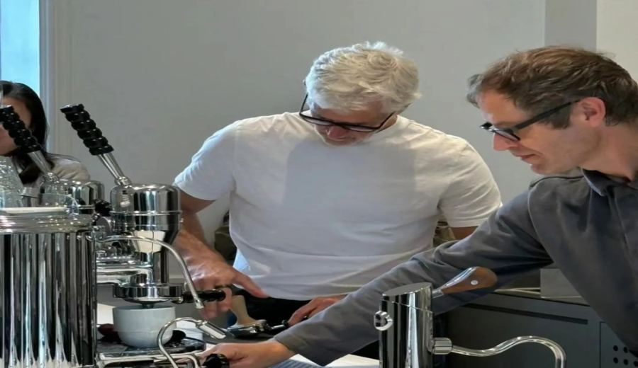 James Freeman of Blue Bottle Brings 1950s Lever Machine Coffee Show in Shanghai – A Full Breakdown of the Flavor Omakase