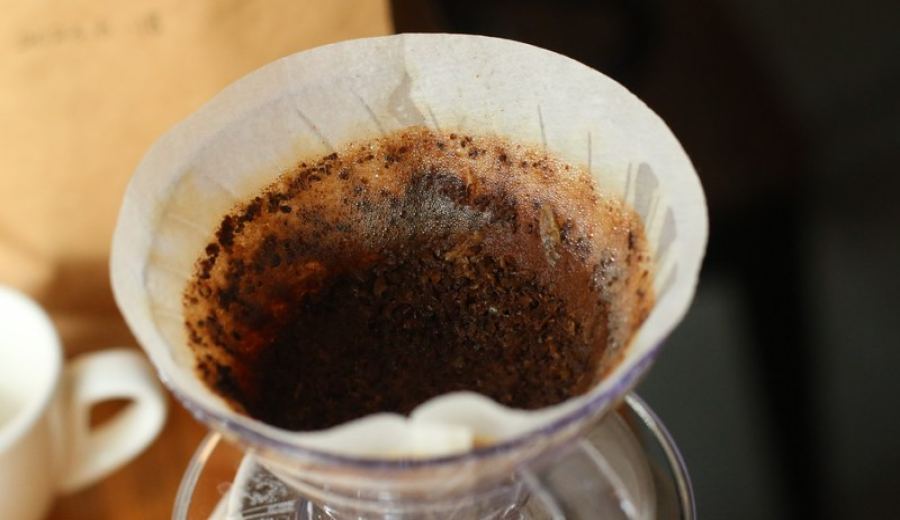 Must-Know Moka Pot Brewing Tips: Choose the Right Beans for Crema from Light to Dark Roast