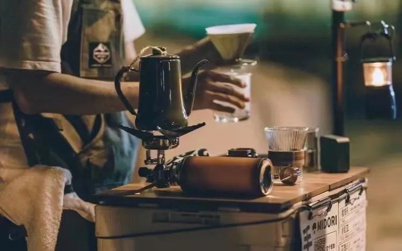 Is 2023 still a good time to start a coffee truck? A full analysis of costs, challenges, and current business conditions