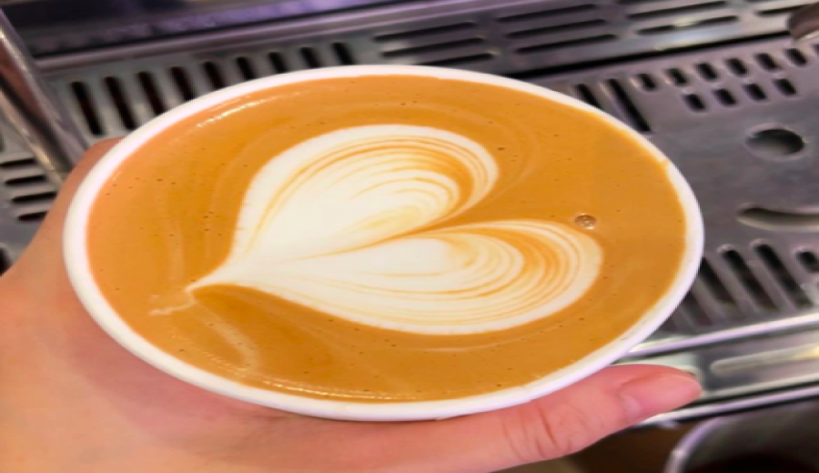 TOP 10 Creative Containers for Coffee Latte Art: 10 Surprising Ways from Ice Scoops to Dragon Fruits