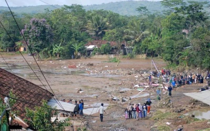 Heavy rainfall and disasters during Indonesia’s rainy season impact coffee-growing regions, reducing Robusta supply and driving up prices