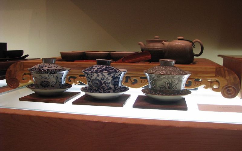 Gaiwan Brewing Techniques for Dancong Oolong: Four Pouring Methods + Full Guide to Water Temperature & Time