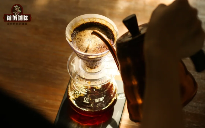 A Complete Guide to Pour Over Coffee Bed Changes: Extraction Reading Techniques from Blooming to the Cone