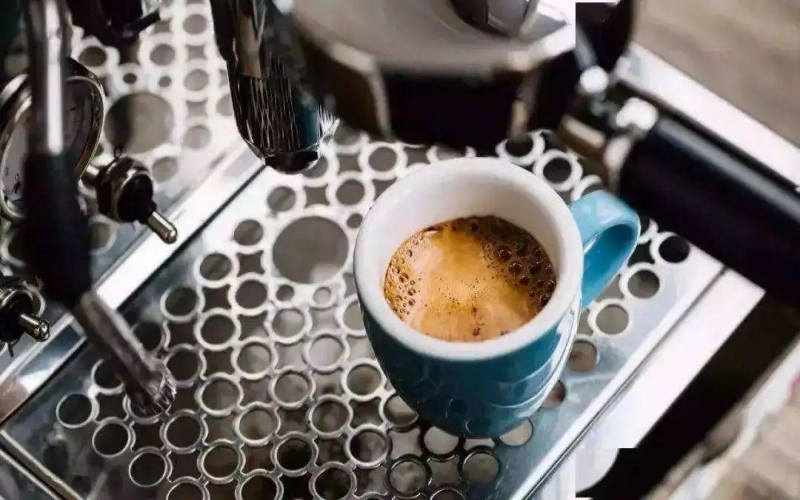 A Complete Analysis of the Evolution of the Espresso Machine and Its UNESCO Intangible Cultural Heritage Application