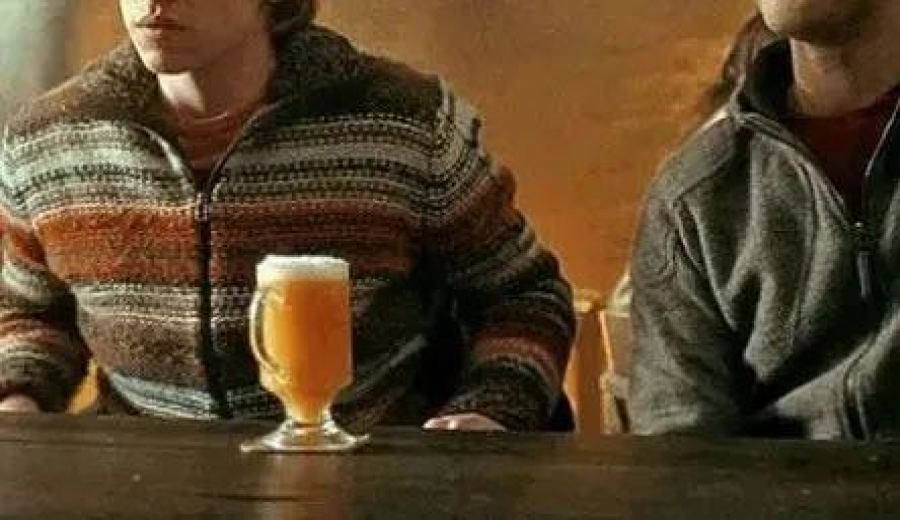 Starbucks 2023 Butterbeer Iced Cold Brew Latte Review: Alcohol-Free Formula and Harry Potter Flavor Analysis