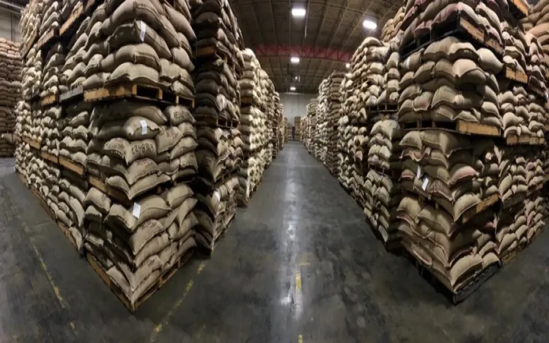Brazil's coffee exports surge nearly 50%! Port congestion causes traders $300 million in losses