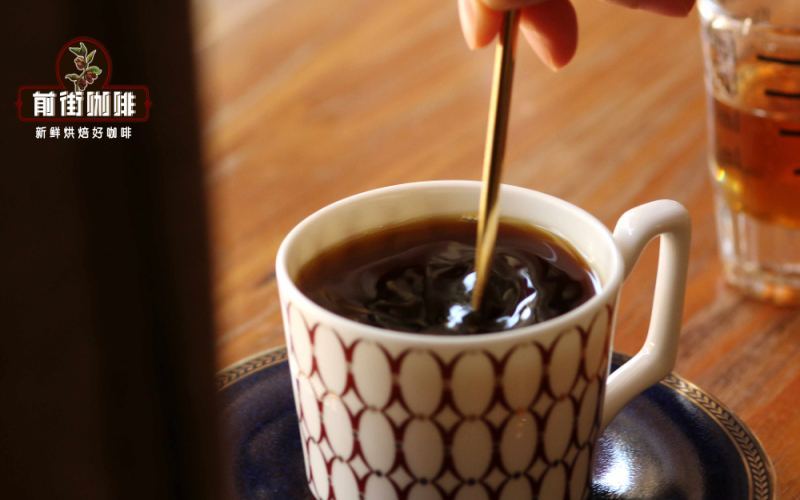 Drip Coffee for Beginners: Master Grinding, Bean Selection, and Machine Operation in One Go