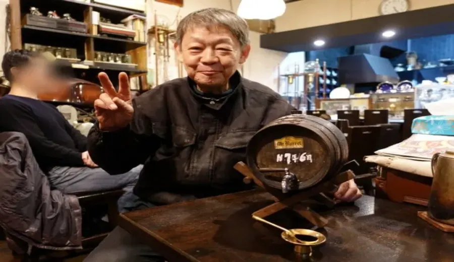 Unveiling Osaka’s 35-Year-Aged Coffee: The Ultimate Slow Extraction Craftsmanship and the Dedication of Century-Old Artisan Mr. Tanaka