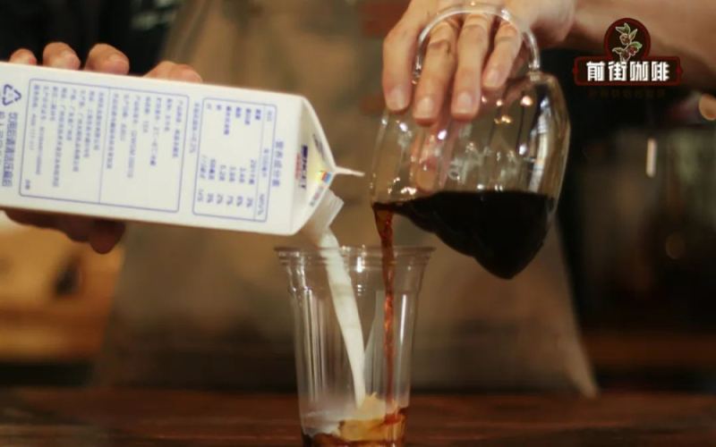 The Secret to Pour Over Coffee with Fresh Milk: A Guide to Making Café au Lait and Adjusting Its Flavor