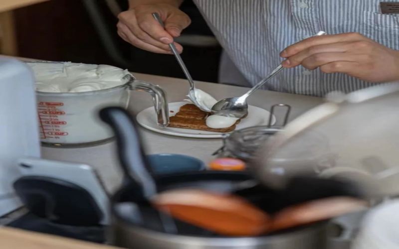 Innovative Pairing: Coffee with Chinese Snacks – How Localized Dishes Are Becoming the New Favorite