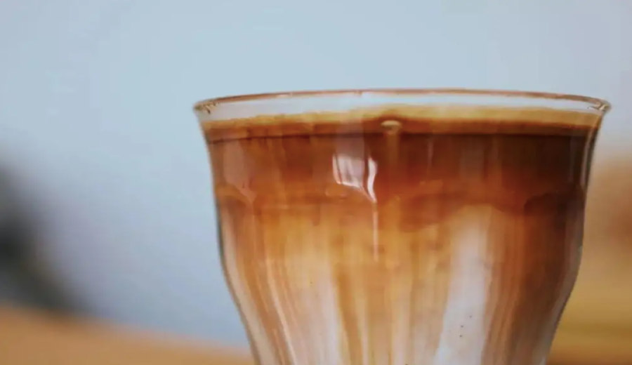 Dirty Coffee and Latte Layering Techniques: Unveiling Common Failures and Practical Home Methods