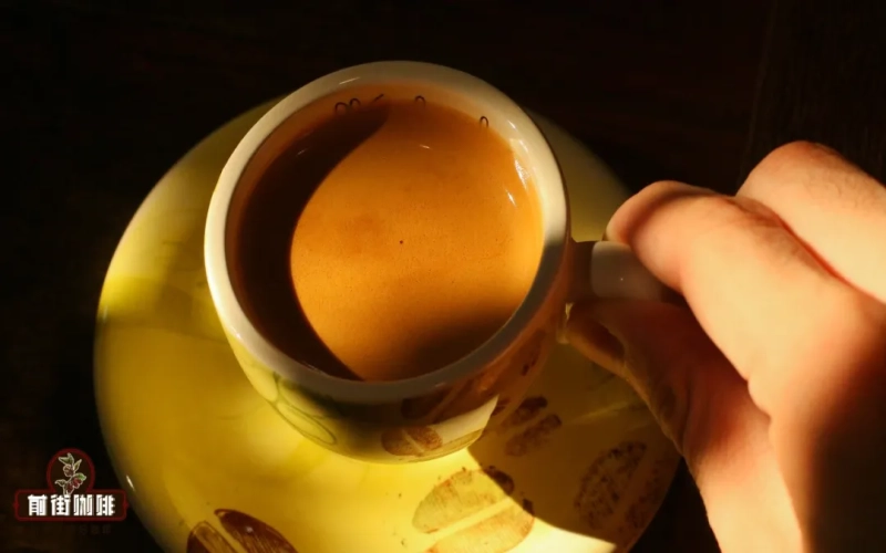 How to Choose Italian Coffee Beans? Guide to Single-Origin vs. Blends, Flavor Differences & Home Brewing Recommendations