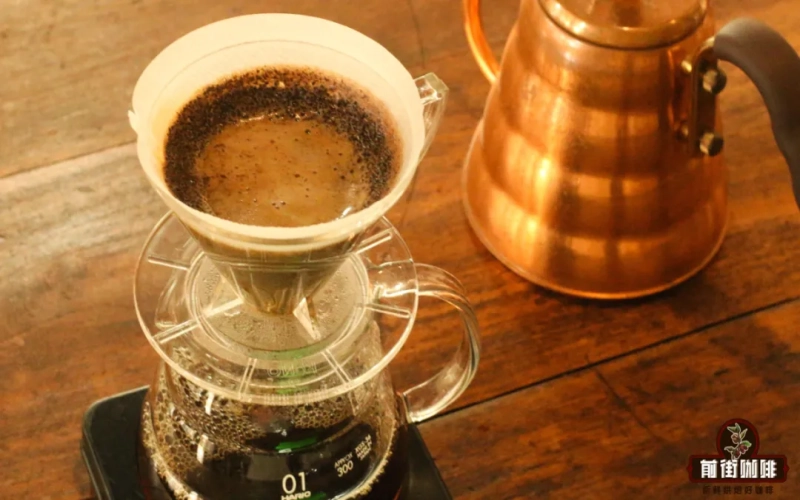 Complete Guide to Coffee Cupping: Steps, Standards, and Why Pour Over Can’t Replace It