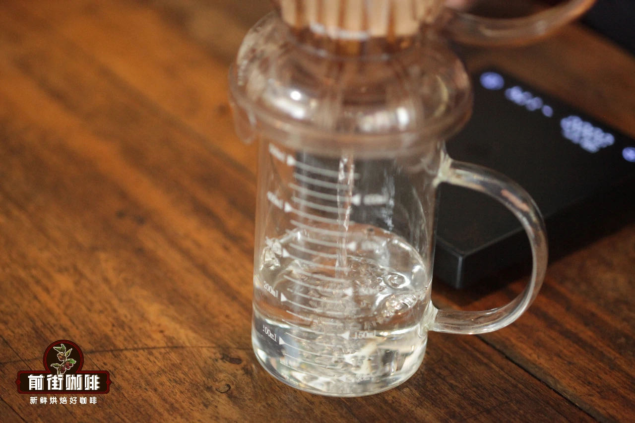 Smart Cup vs V60 vs French Press: A Big Flavor Comparison of Three Pour Over Brewing Methods