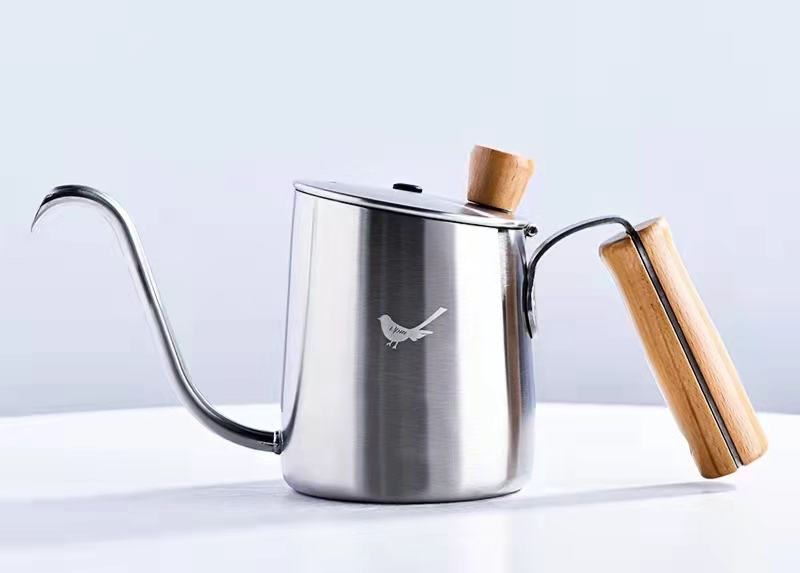 How to Choose a Pour Over Coffee Kettle? Techniques for Different Kettle Types and Beginner Tips