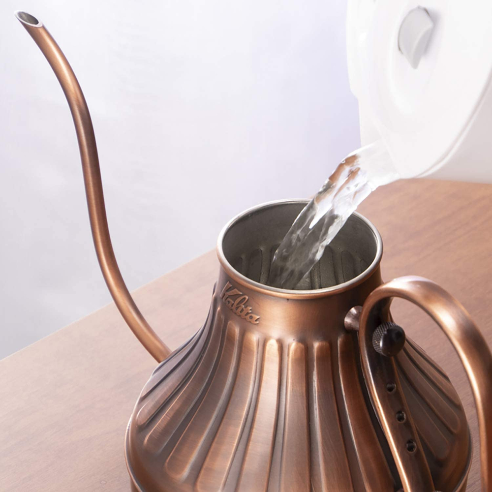 How to Choose a Pour Over Coffee Kettle? Techniques for Different Kettle Types and Beginner Tips