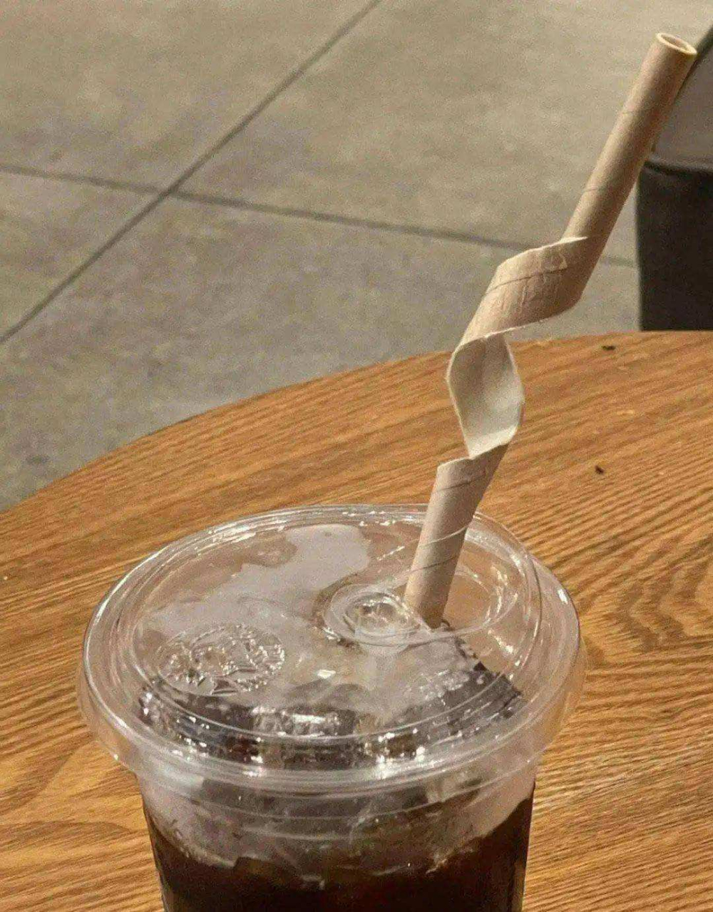 New breakthrough in edible coconut straw: double the strength, degrades in 60 days, real-world test replacing paper straws
