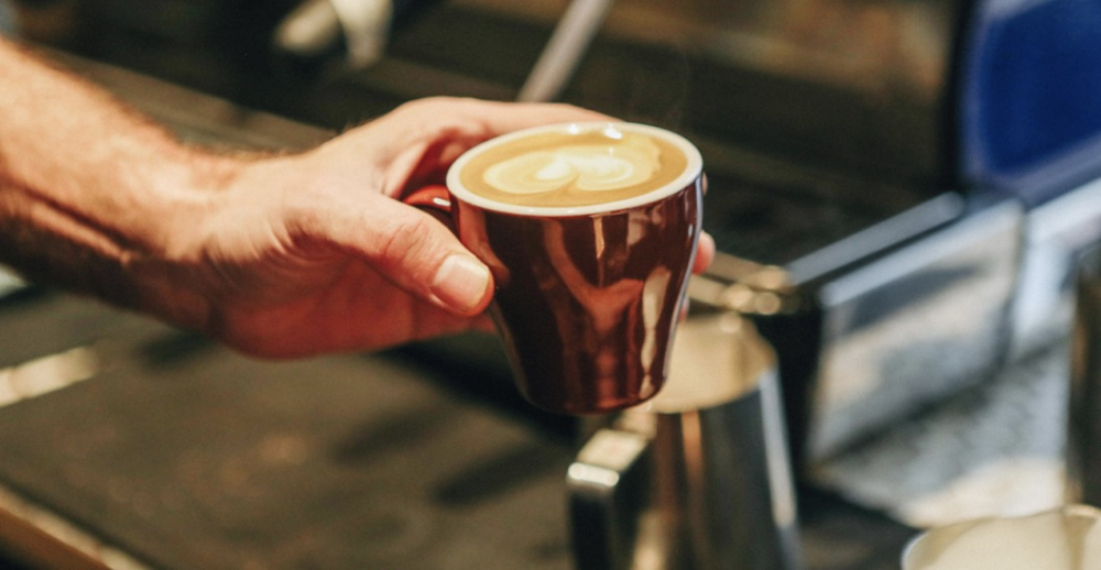 How to Tell Flat White from Latte? A Complete Guide to Milk Foam Thickness, Ratios, and Home Brewing Tips