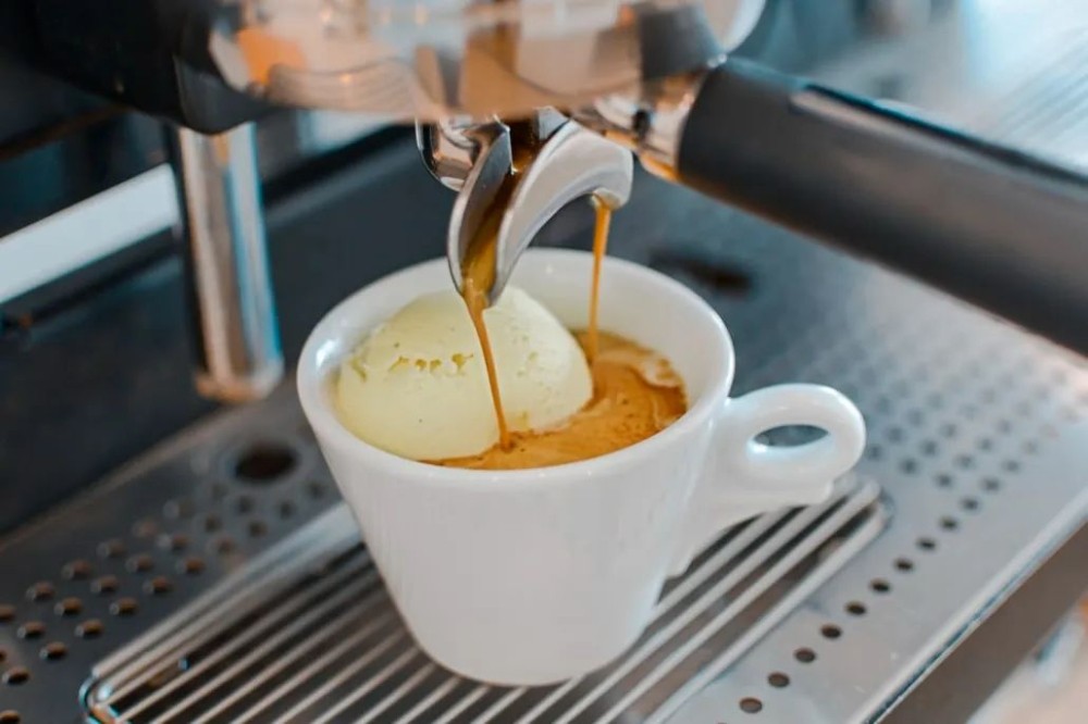 Affogato Making Guide | Flavor Pairing and DIY Tips for Espresso × Gelato