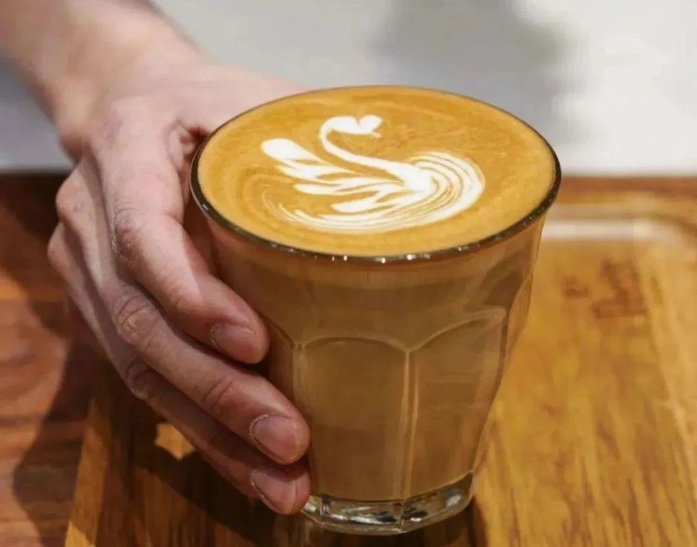 An Exploration of the Origins of Latte Art and a Guide to Selecting Professional Blended Beans