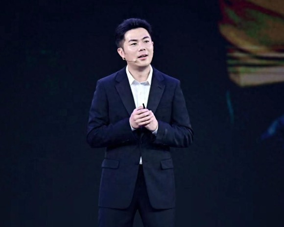 Founder of Chagee appointed as independent director of Haidilao!The business opportunities behind the cross-industry collaboration of tea drinks × hot pot