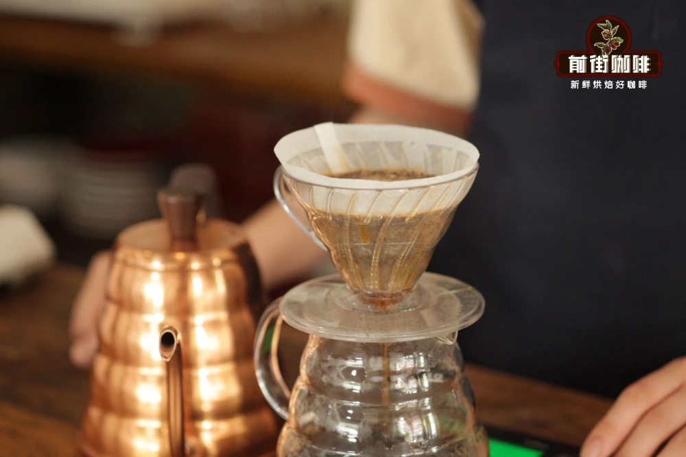 Pour Over Coffee vs Drip Coffee Maker: Which One Suits You Better? A Complete Guide to Flavor and Operation